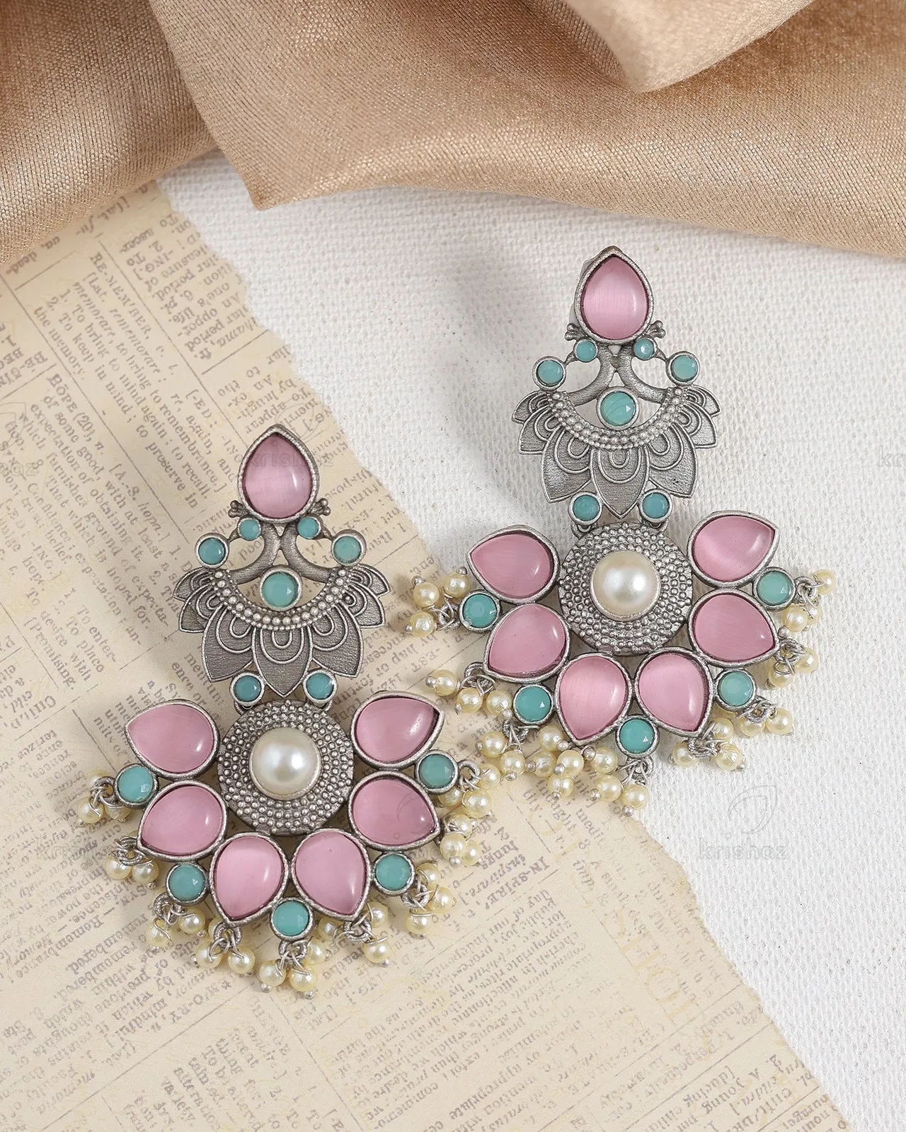 Avi Dangler Earrings - wxo