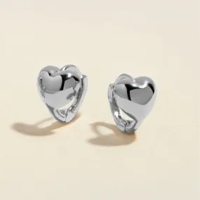 Boo heart mini huggie earrings Boo heart mini huggie earrings