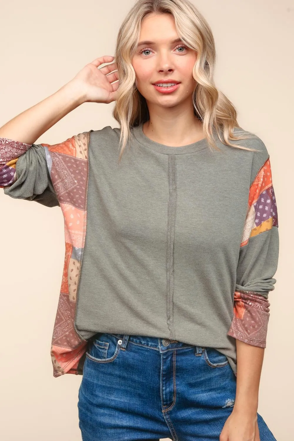 COLOR BLOCK LONG SLEEVE OUT SEAM PULLOVER TOP