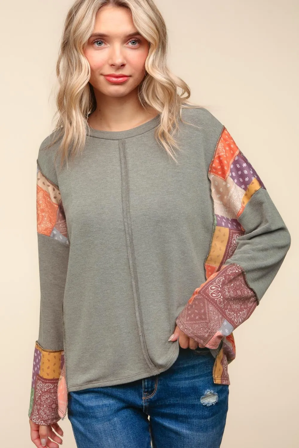 COLOR BLOCK LONG SLEEVE OUT SEAM PULLOVER TOP