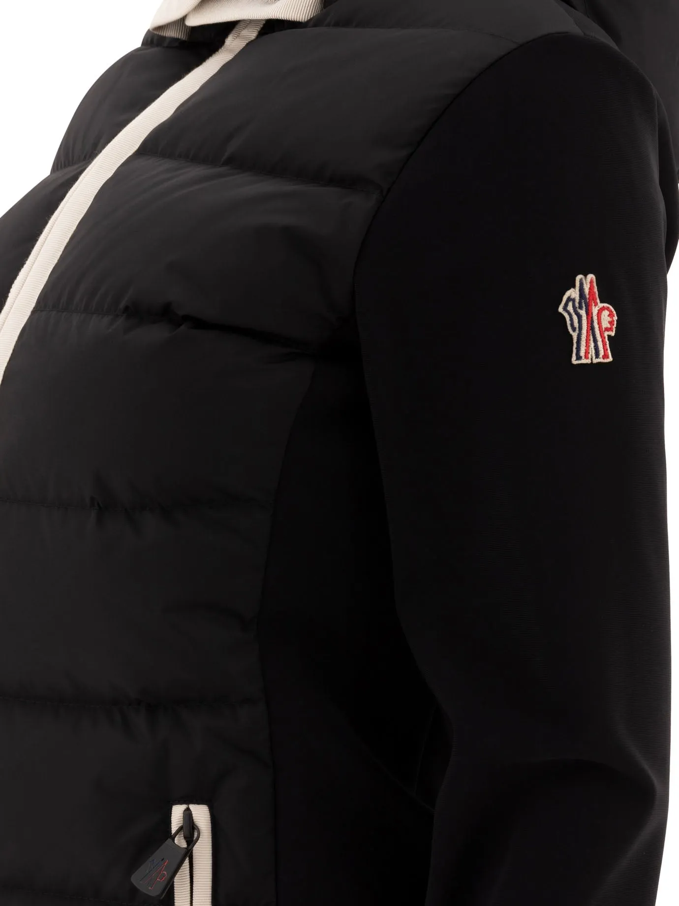 DOWN JACKET WITH CONTRASTING DETAILS