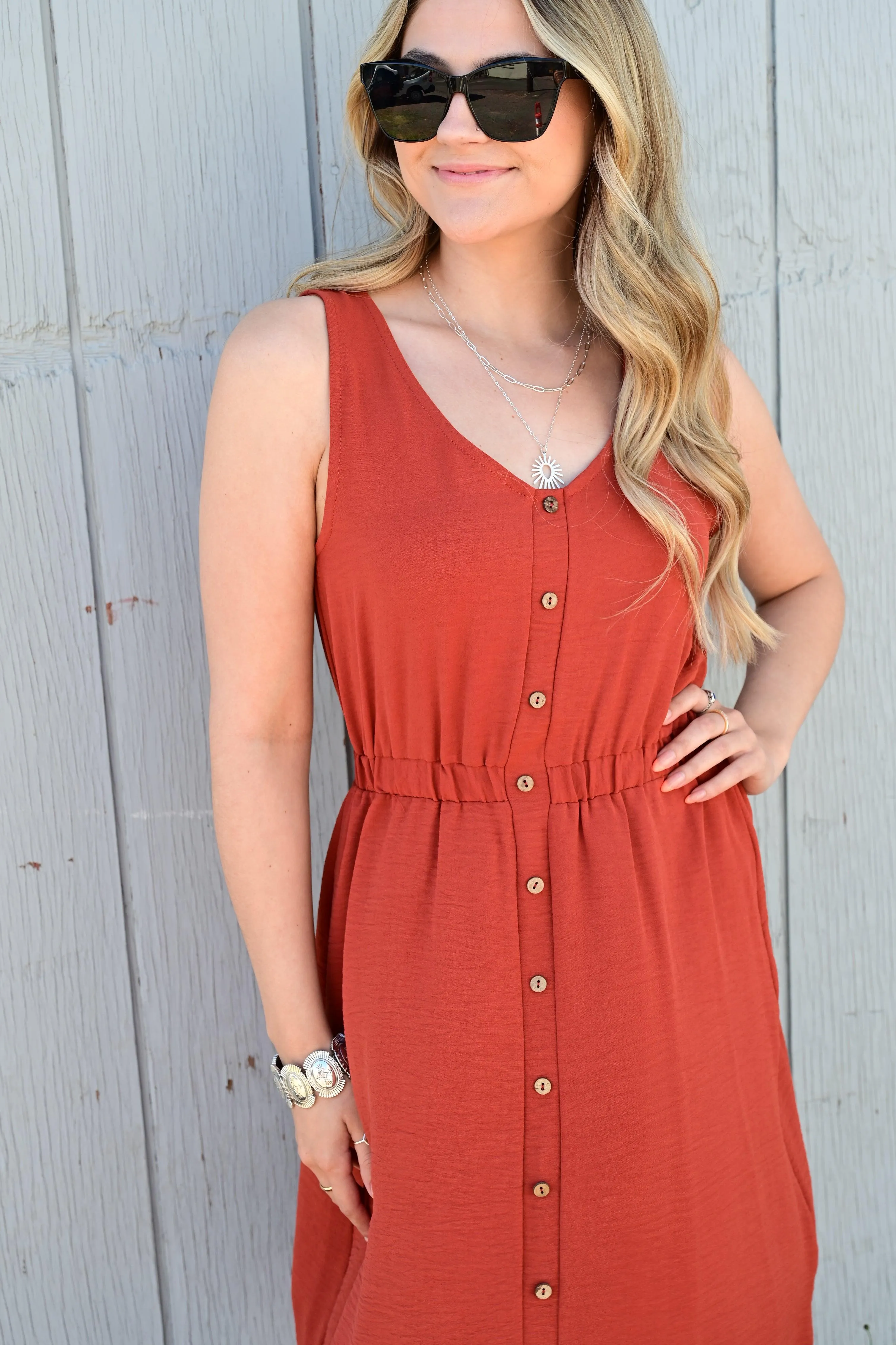 MAISIE SOLID SLEEVELESS MIDI DRESS S-XL