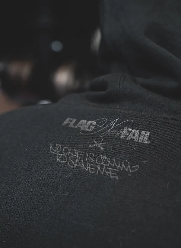 NO ONE IS COMING PULLOVER - BLACK