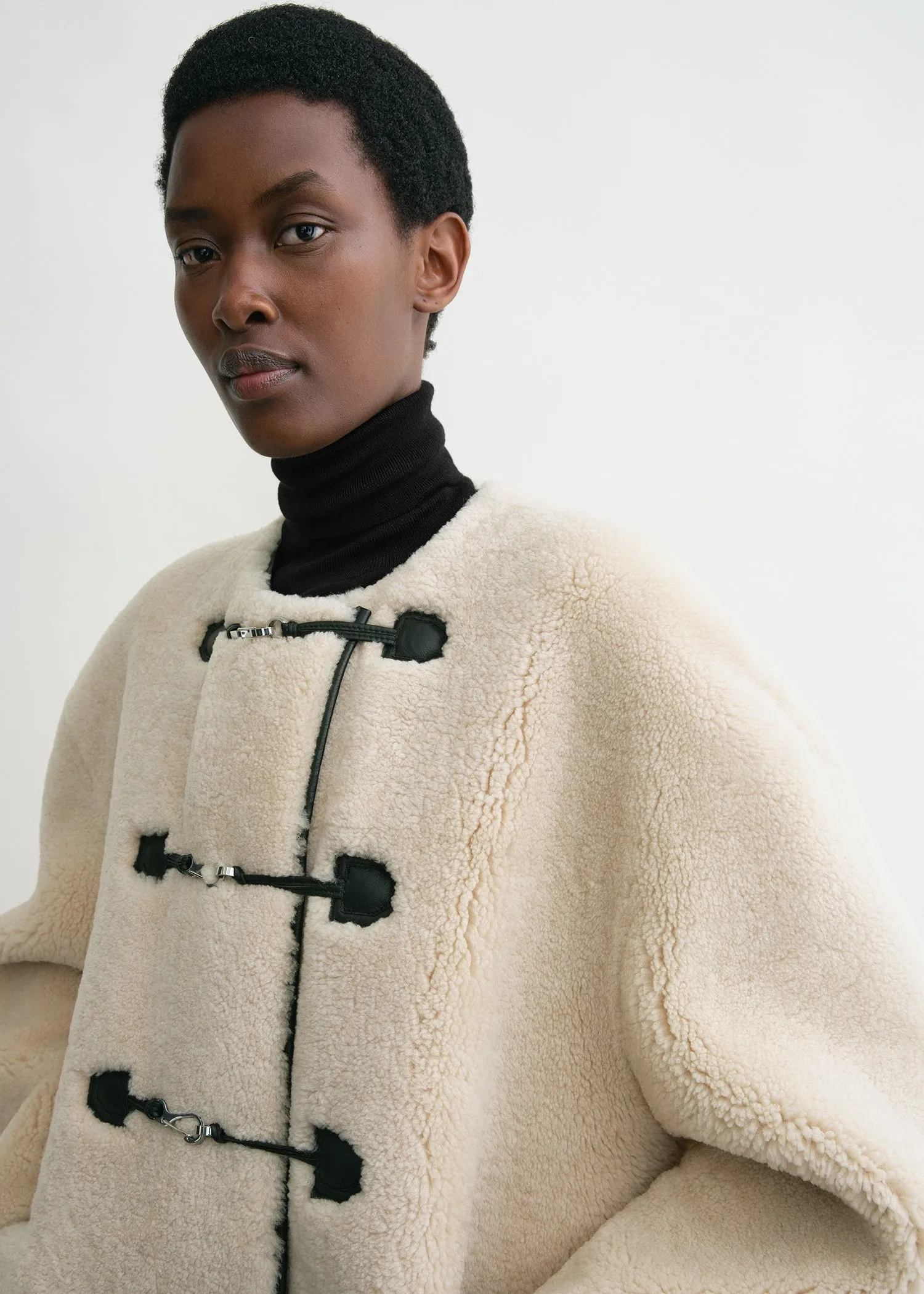 Teddy shearling clasp jacket off-white
