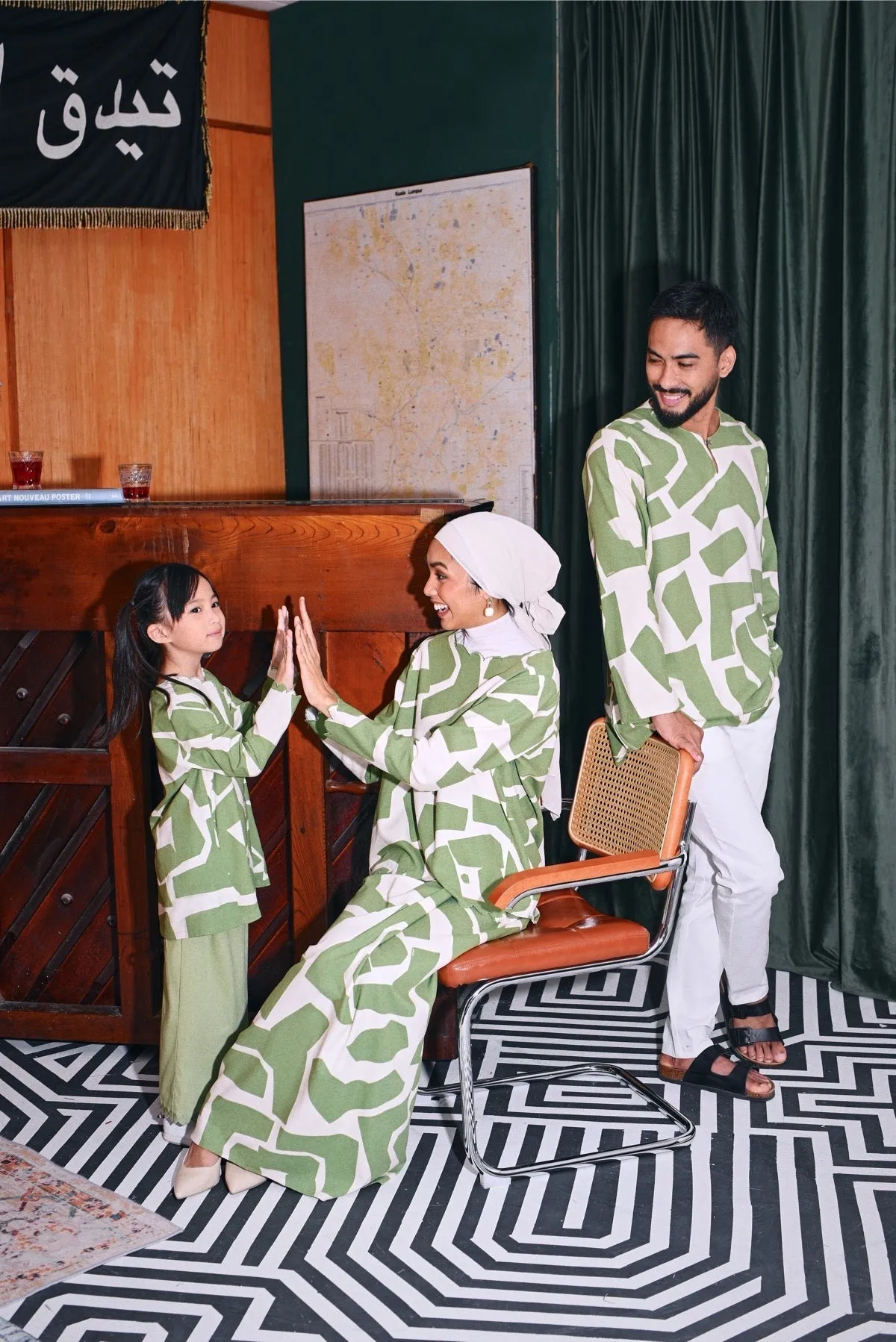 The Congkak Folded Skirt - Lawn Green