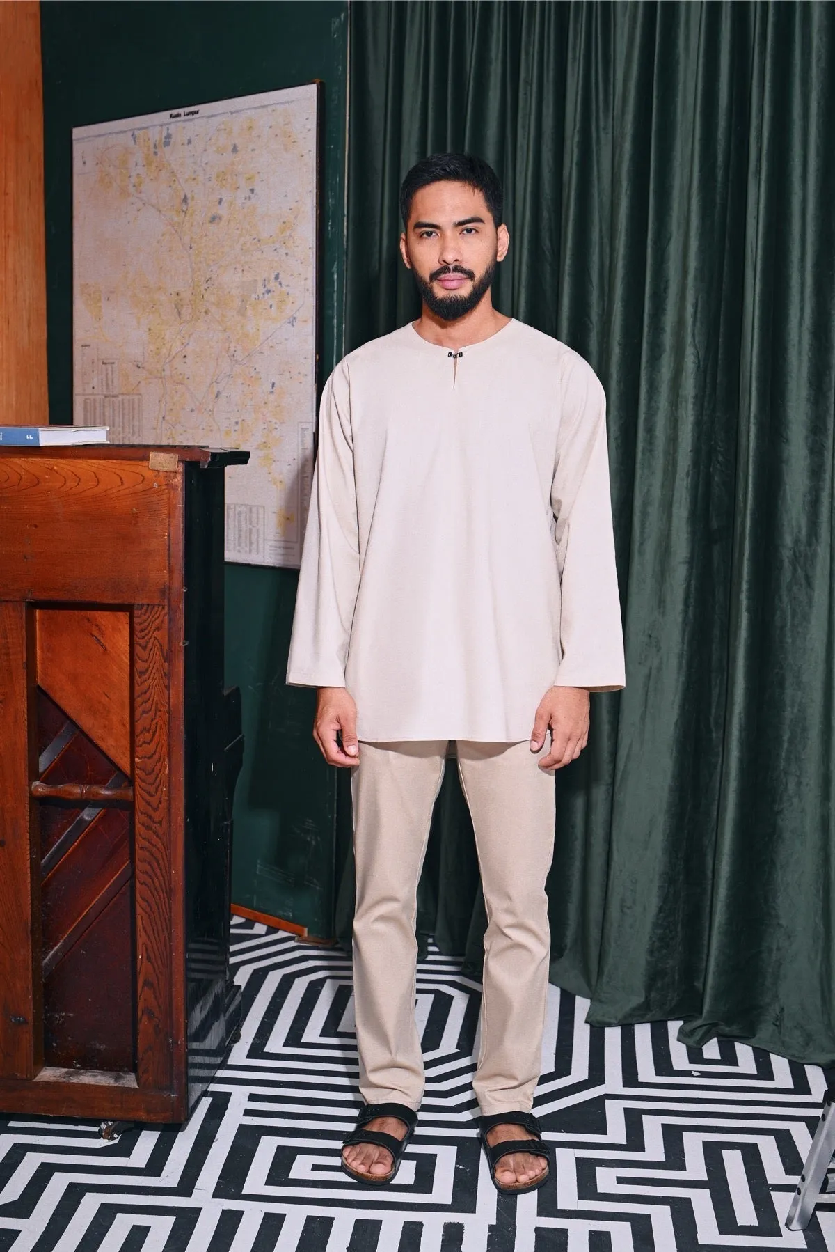 The Congkak Men Kurta - Khaki