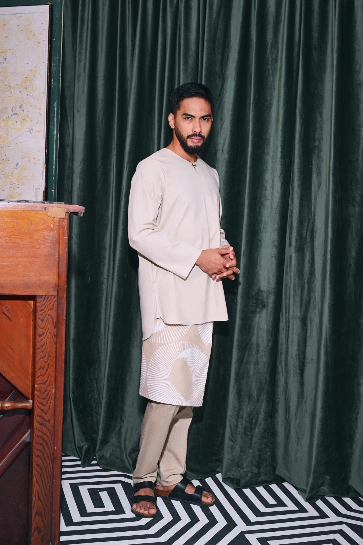 The Congkak Men Kurta - Khaki