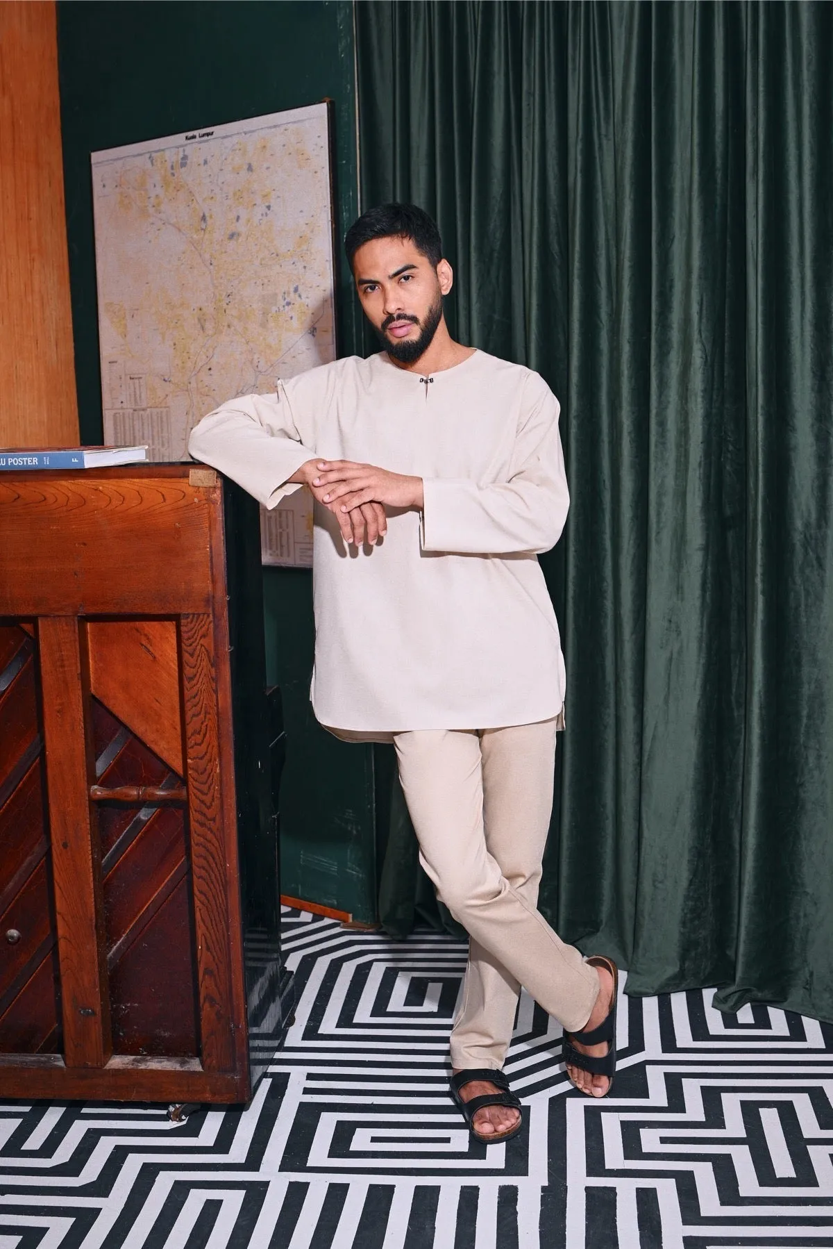 The Congkak Men Kurta - Khaki