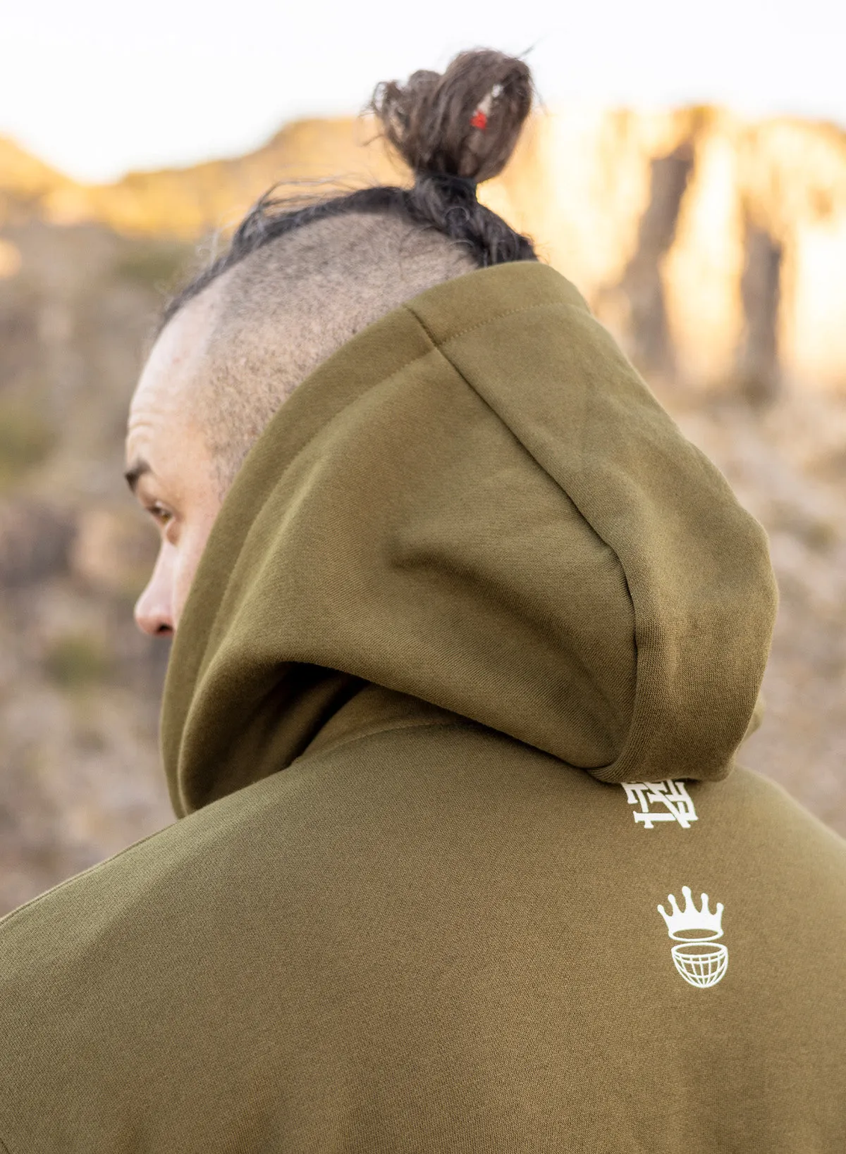 WORLD DOMINATION ZIP UP - OLIVE